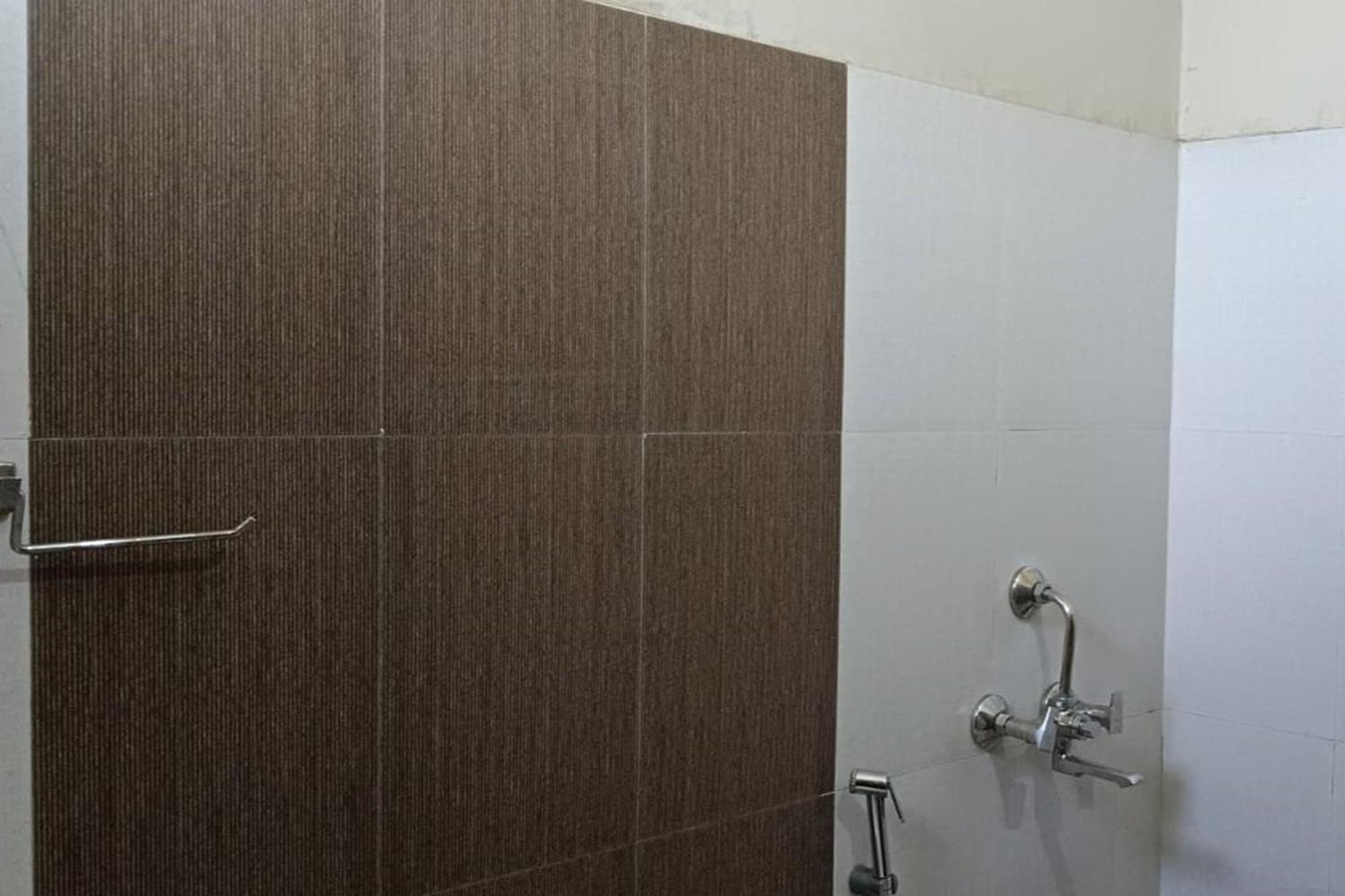 גורגאון Hotel Shree Kanta מראה חיצוני תמונה