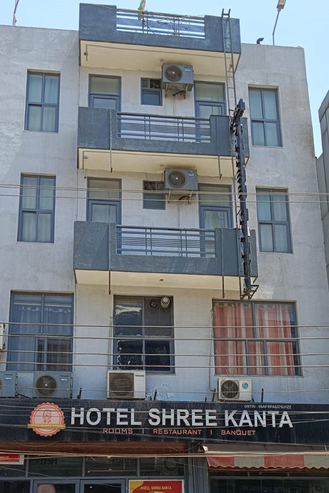 גורגאון Hotel Shree Kanta מראה חיצוני תמונה