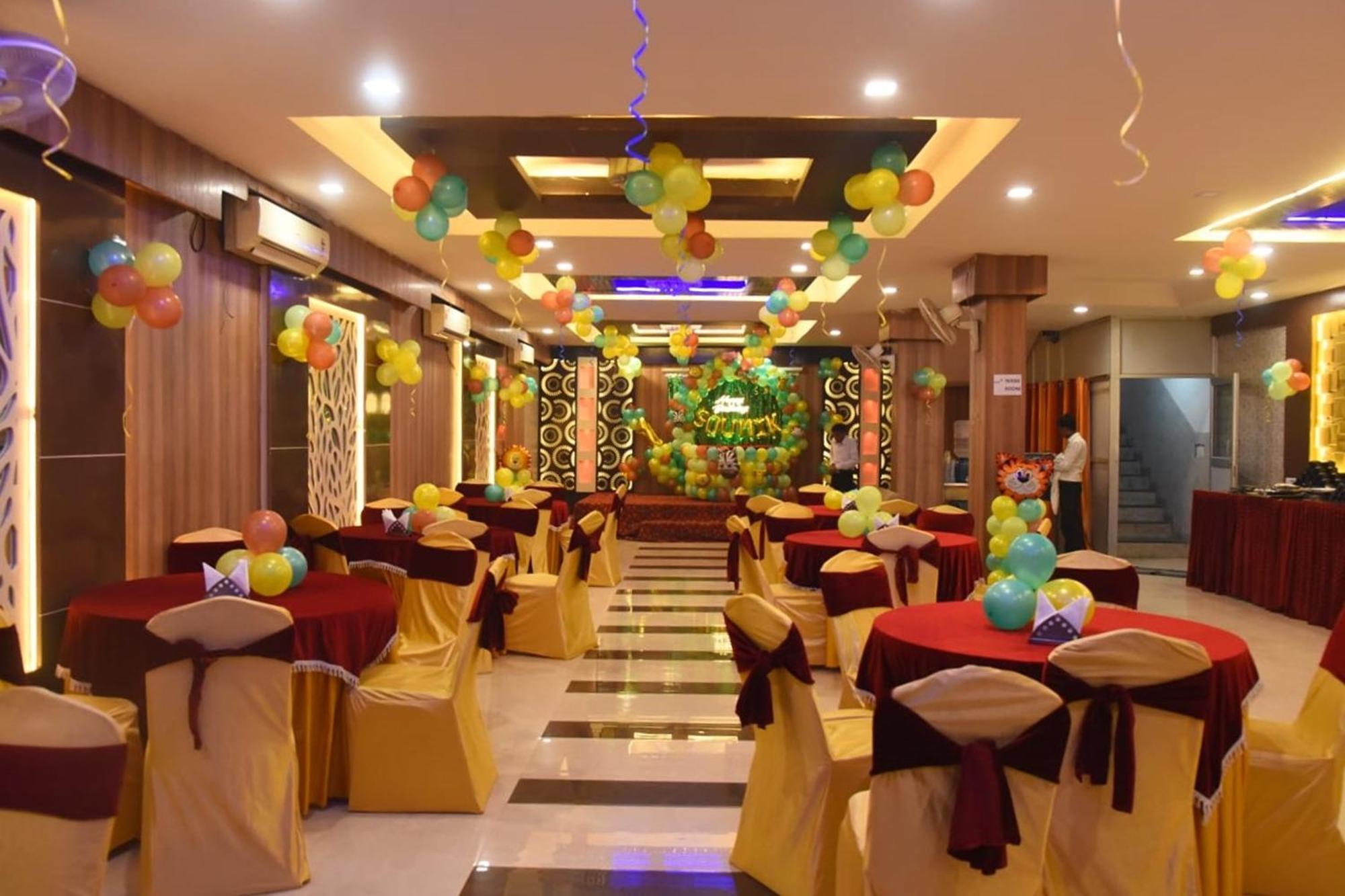גורגאון Hotel Shree Kanta מראה חיצוני תמונה