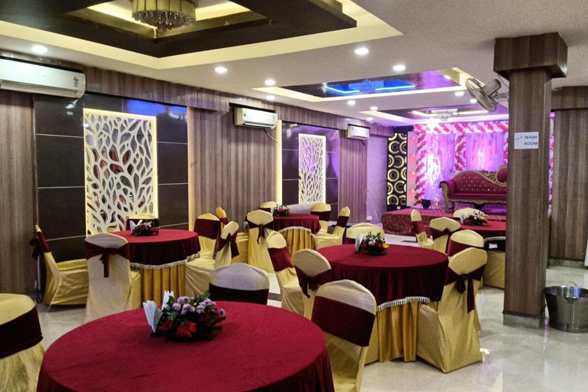 גורגאון Hotel Shree Kanta מראה חיצוני תמונה